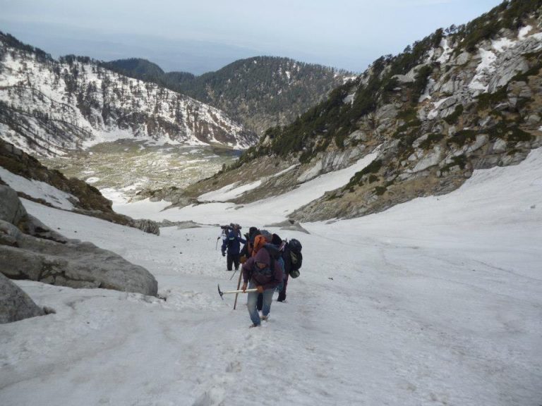 Mountain terrain on the Minkiani Pass trek