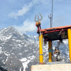 Rock climbing near Triund