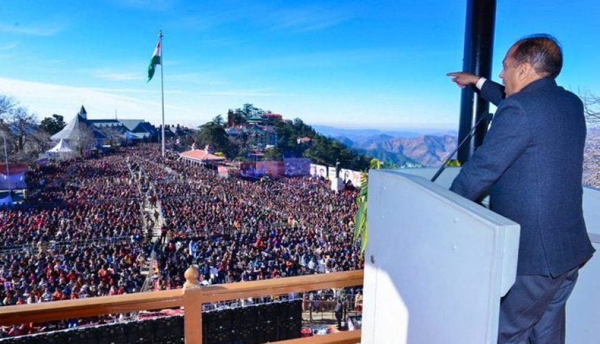 Shimla Today ! Fully packed Ridge.