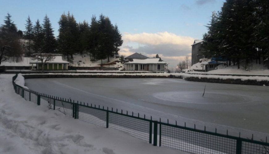 Tanni Jubbar Lake in Himachal Pradesh, frozen in winter