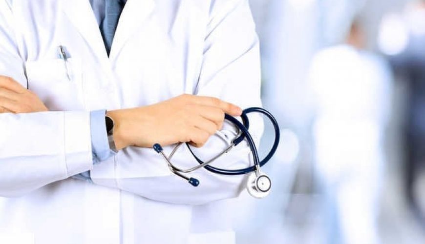 Doctors wear black badges to protest grade pay cut in Himachal